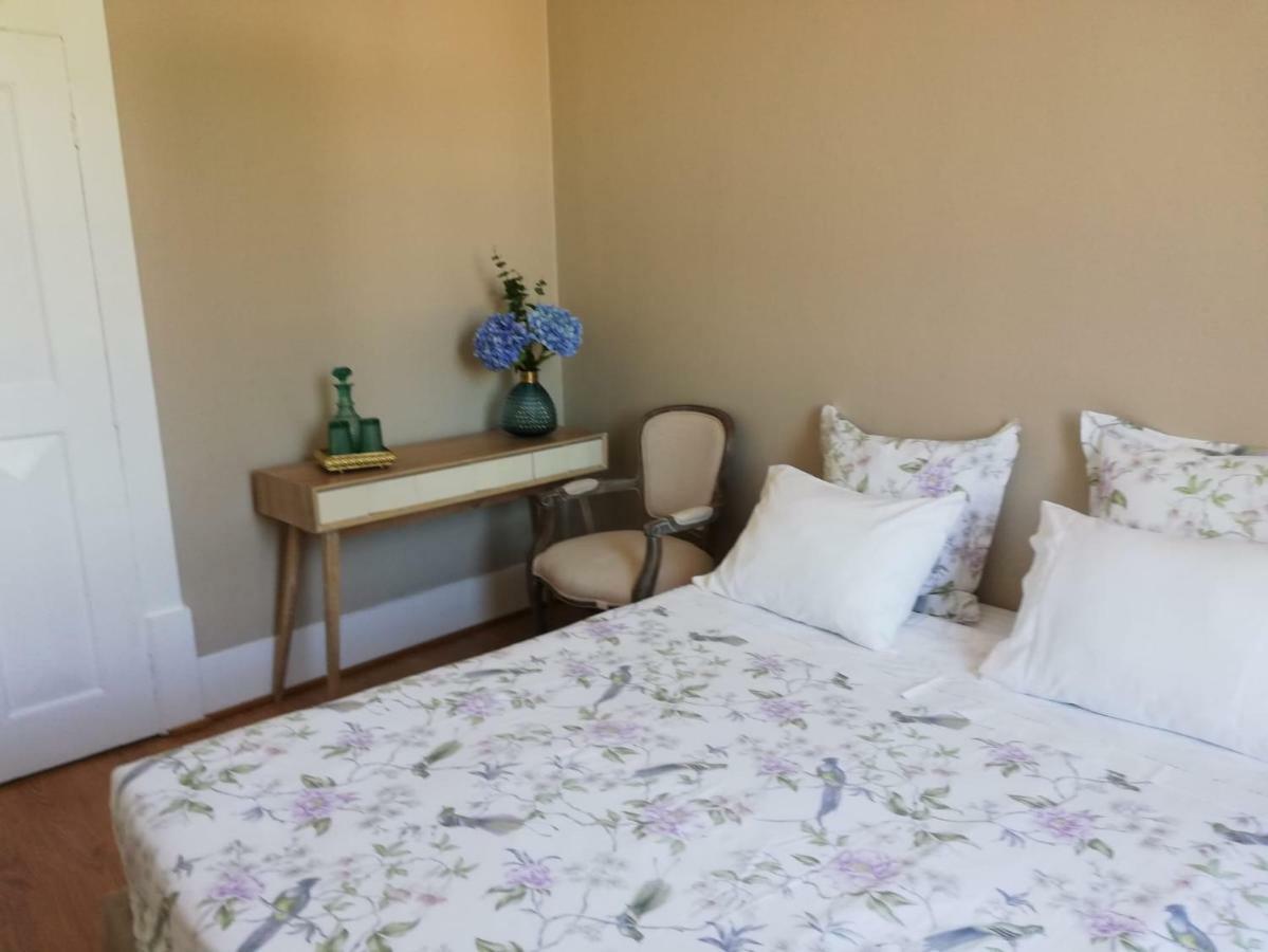 Menina Da Ria Guest House アヴェイロ エクステリア 写真